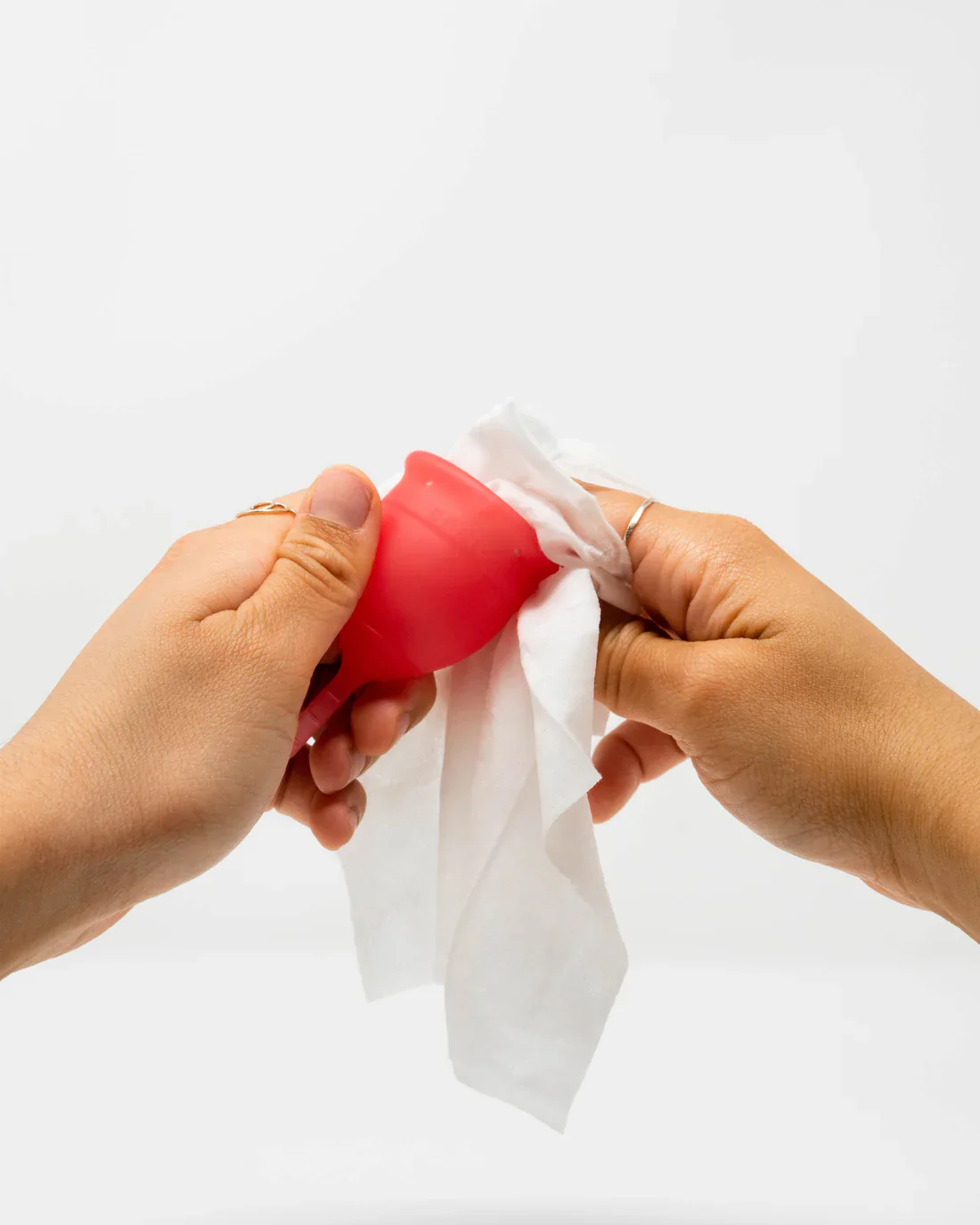 Saalt Intimate Cleansing Wipes - Image 4